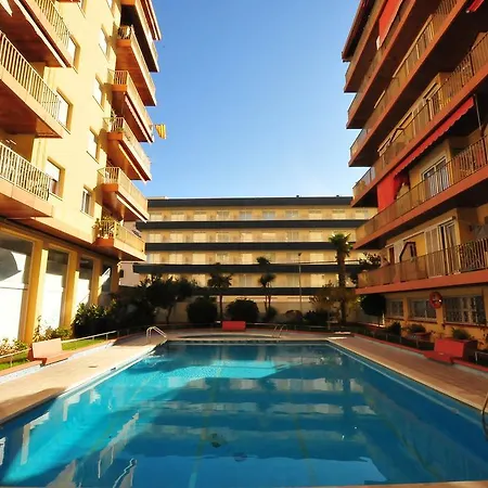 Homeholidaysrentals Lloret Ii